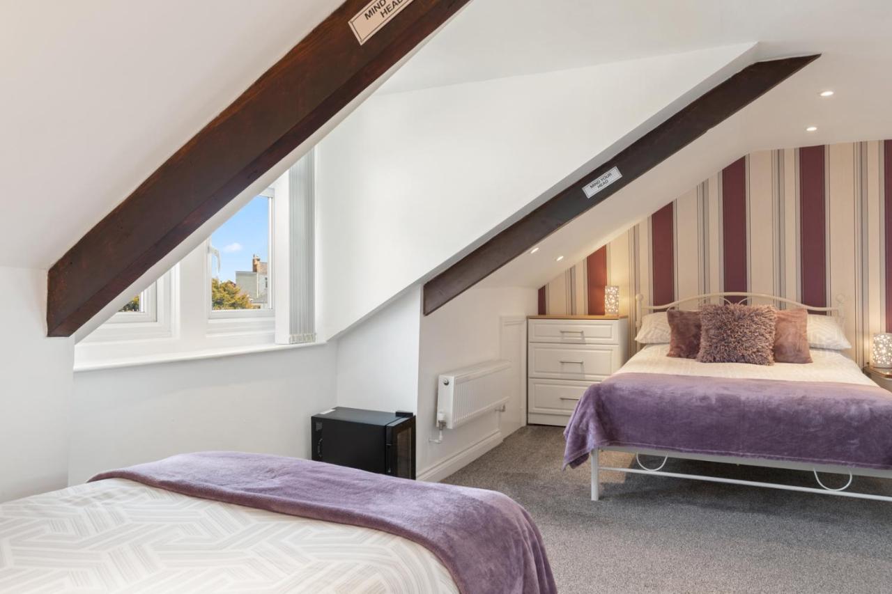 Coach Guest House Tenby Ngoại thất bức ảnh